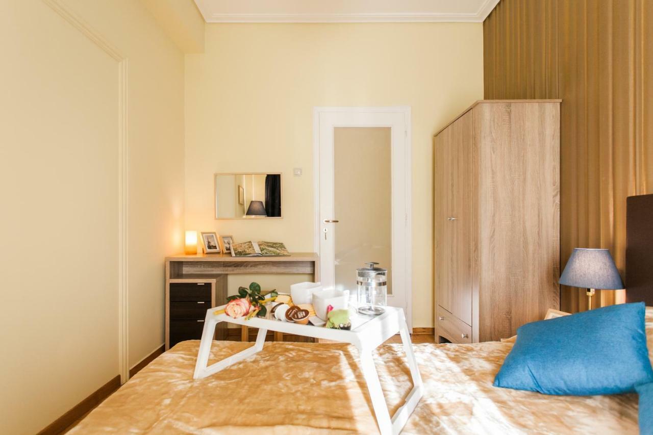 Private Central View Rooms In Apartment Near To Acropolis Metro Station Athens Ngoại thất bức ảnh