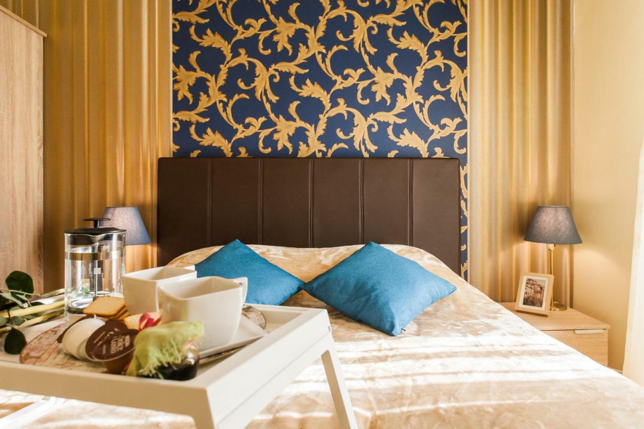 Private Central View Rooms In Apartment Near To Acropolis Metro Station Athens Ngoại thất bức ảnh