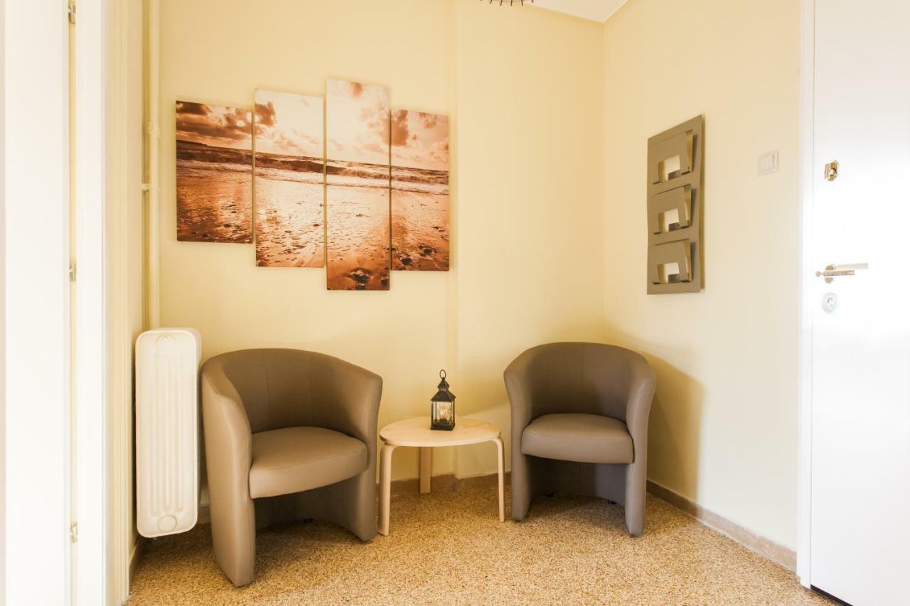 Private Central View Rooms In Apartment Near To Acropolis Metro Station Athens Ngoại thất bức ảnh