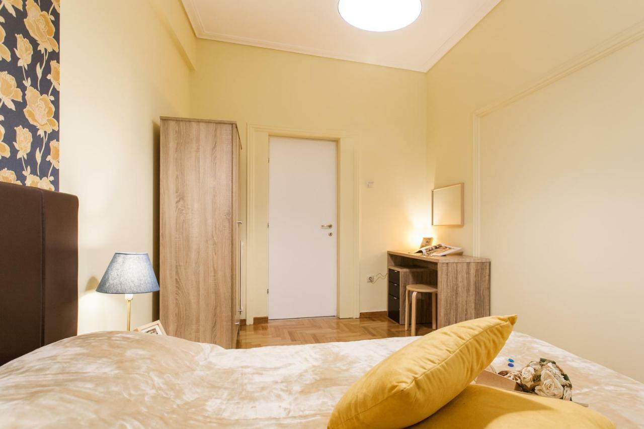 Private Central View Rooms In Apartment Near To Acropolis Metro Station Athens Ngoại thất bức ảnh