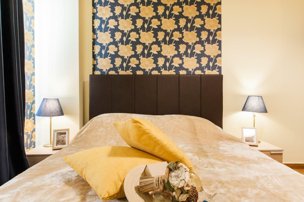 Private Central View Rooms In Apartment Near To Acropolis Metro Station Athens Ngoại thất bức ảnh